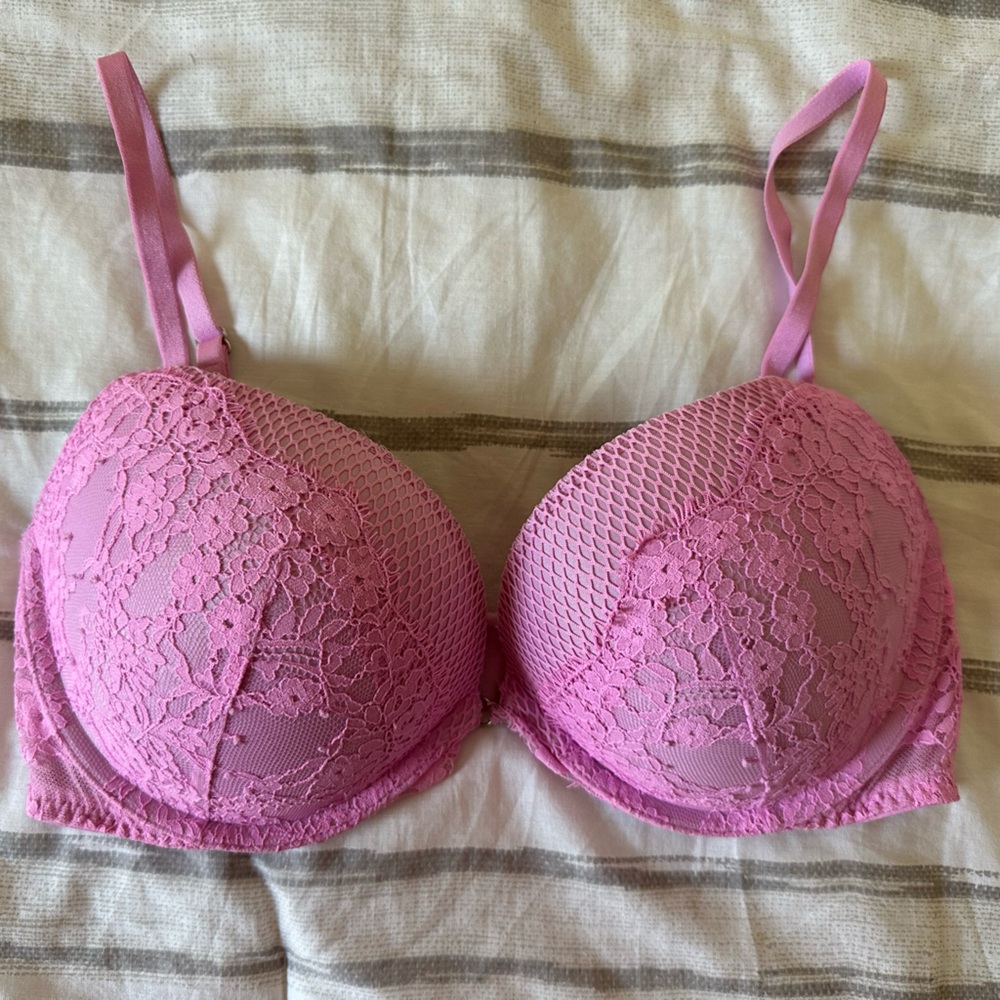 Victoria’s Secret VS Very Sexy Push-up Bra Pink Lace